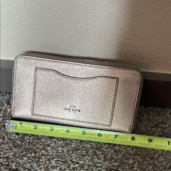 Coach Silver Wallet - Picture 6 of 7